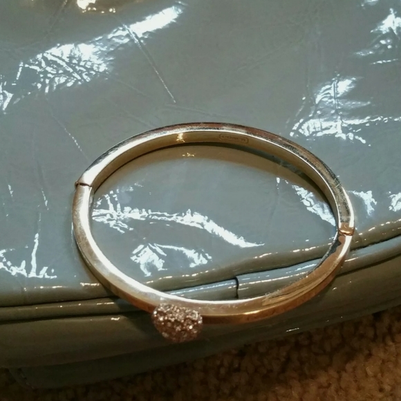 Coach Swarovski Crystal Pave Heart Gold Bangle Legacy Bracelet Valentine's Day - Picture 2 of 4